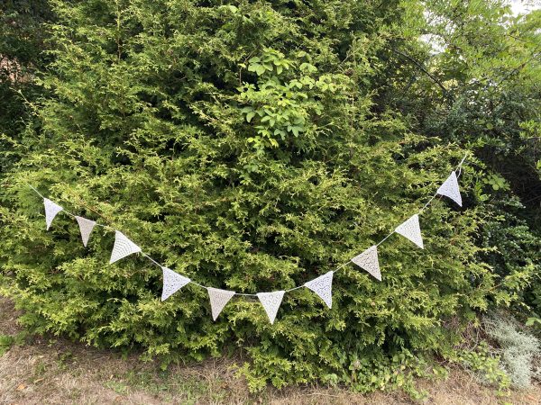 Shetland Lace Flags - Image 3